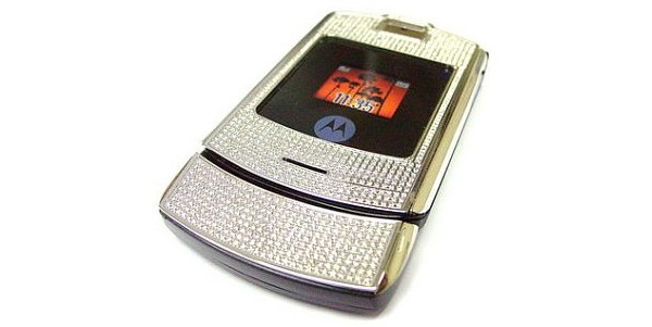 Motorola V3i Stainless Steel With 855 Diamonds